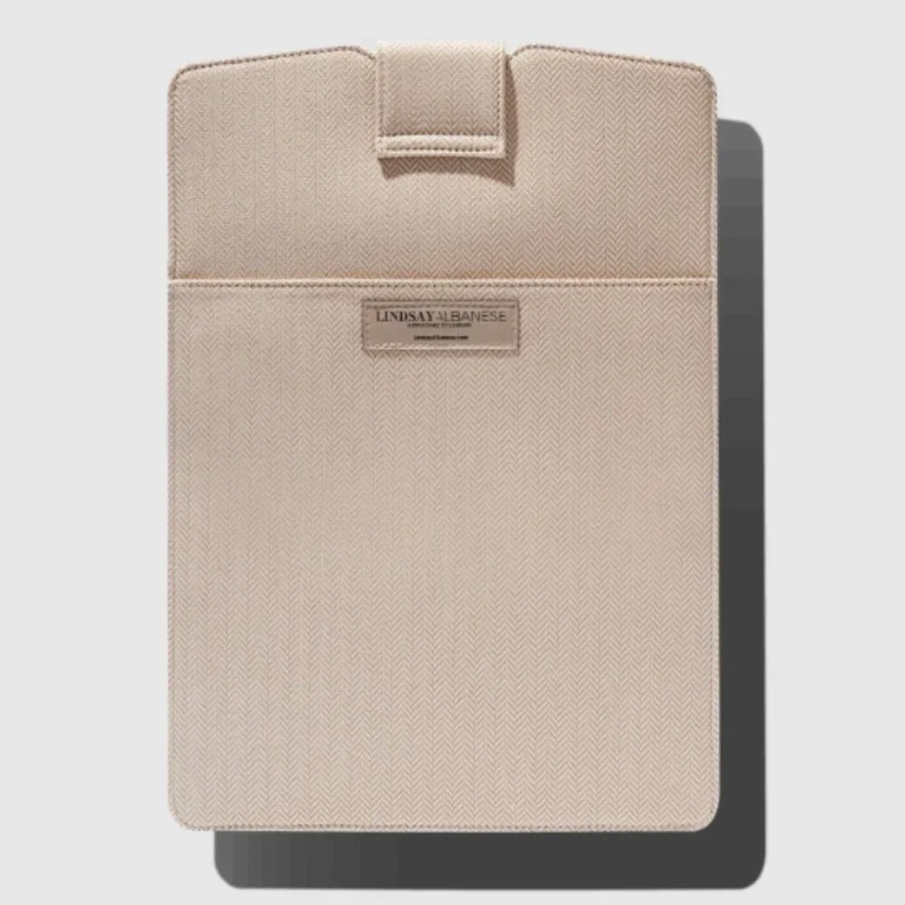 NIP Lindsay Albanese The Daily Laptop Clutch in Herringbone Classic Beige $89.00